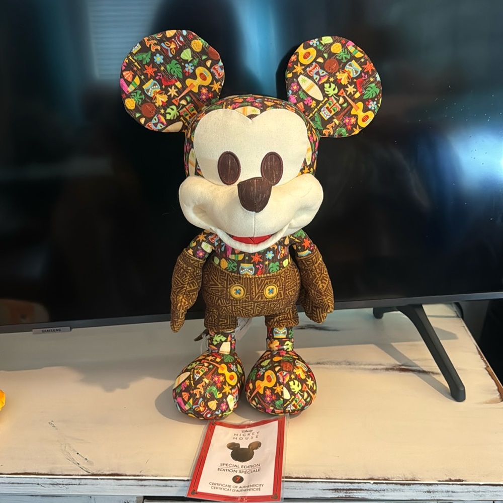 Disney Amazon Exclusive Ltd Ed Year of the Mouse July 2020 Tiki Mickey Plush